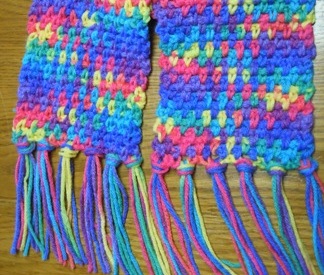 how to crochet a scarf